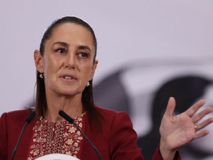 Sheinbaum anuncia decreto para crear el Servicio Universal de Salud