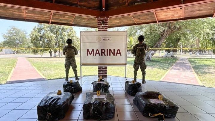 Aseguran embarcación con 265 kilos de cocaína en Michoacán