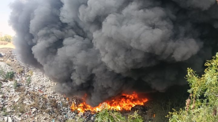 Tiradero clandestino en Zempoala provoca incendio: descartan riesgo para habitantes