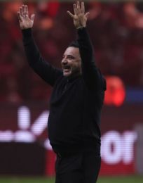 Foto descriptiva de: Cruz Azul: El técnico que levanta la mano para reemplazar a Nicolás Larcamón