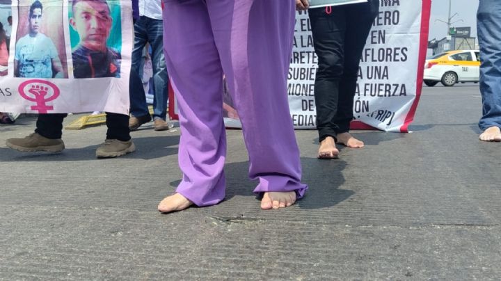 Mujeres marchan descalzas por 4 desaparecidos en Tuxtla Gutiérrez