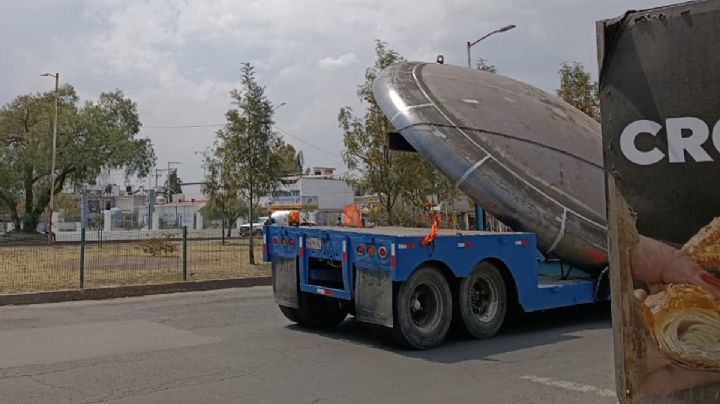 ¿Marcianos en Tizayuca? Tráiler transporta supuesta nave ovni | FOTOS
