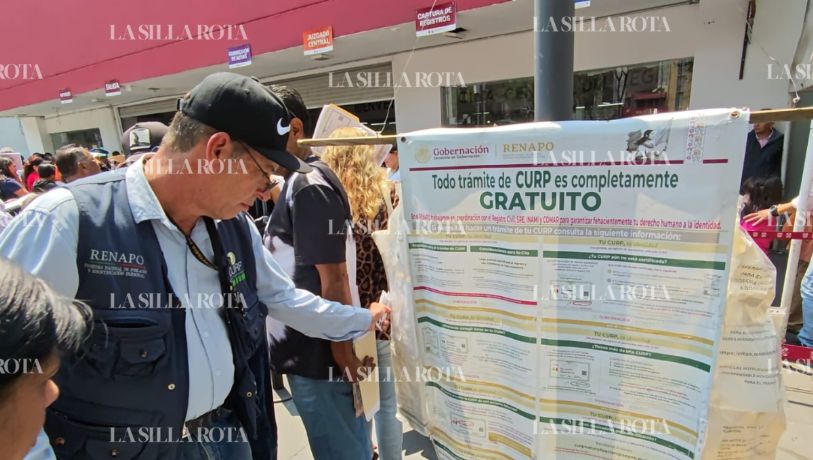 La pelea por tramitar la CURP: horas bajo el sol, errores ajenos y hartazgo