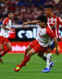 Foto descriptiva de: Chivas vs Tigres: pronósticos, horario y dónde ver la ida de los cuartos de final de la Liga MX