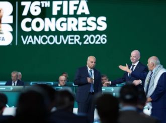 FIFA: el momento exacto en el que Infantino intenta unir a dirigentes de Palestina e Israel