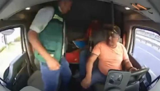 Policía lo detiene afuera de Splash y banda de ladrones aprovechan para robar tráiler