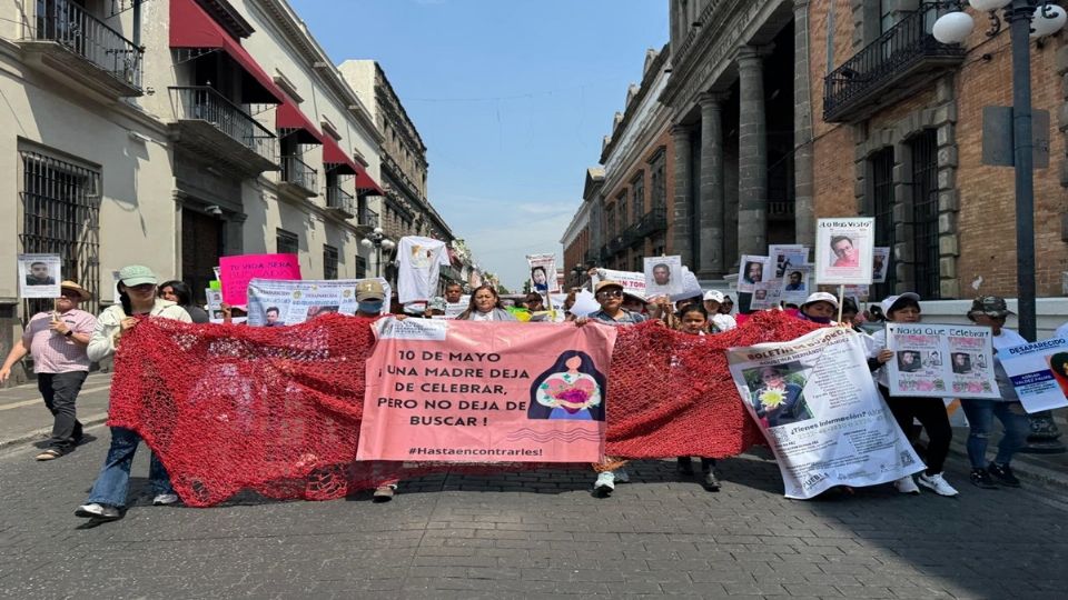 La jornada, convocada por el colectivo Voz de los Desaparecidos, inició por la mañana con una misa en el Paseo Bravo