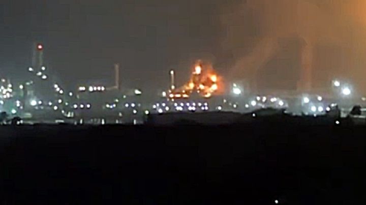 Explosión en refinería de Salina Cruz deja seis heridos; Pemex controla el incendio