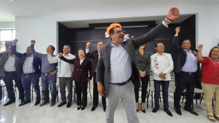 En festejos por Día del Maestro magisterio hidalguense respalda cambios al calendario escolar