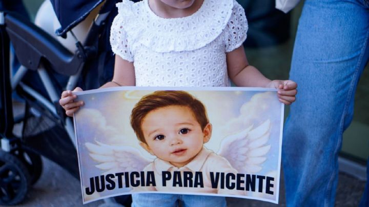 Padre de Vicente golpeaba a madre del menor, muerto en un carro por Ola de Calor
