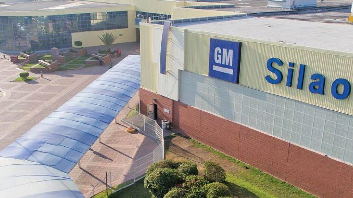 Trabajador de General Motors fue trasladado a una clínica; armadora dice que atendió el protocolo