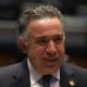 Tras votación de reformas, Enrique Inzunza se reincorpora al Senado