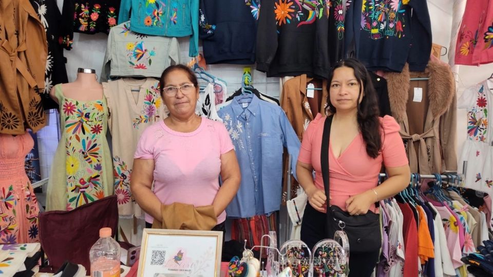 Las bordadoras pidieron al gobierno espacios gratuitos para vender sus artesanías