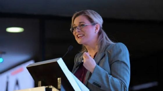¡En palacio apuntalan a la presidencial Maru Campos!