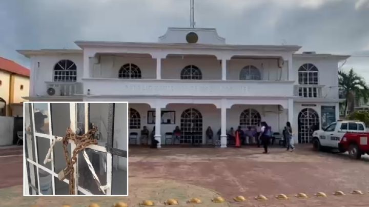 Pobladores toman Palacio de Moloacán; acusan a alcalde de mal manejo de recursos y nepotismo