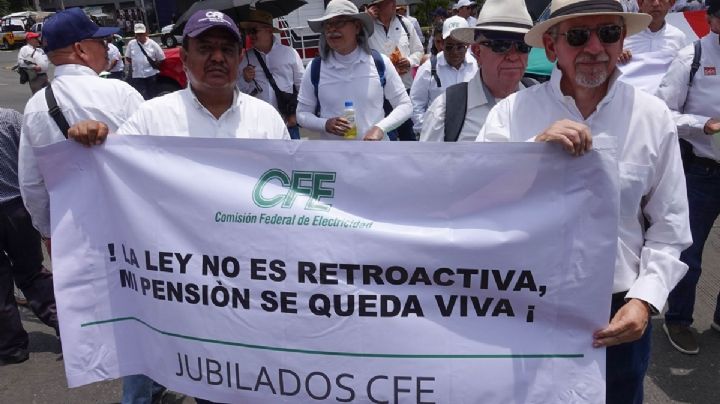 Tribunal ordena a CFE cesar reducción de pensiones a jubilados