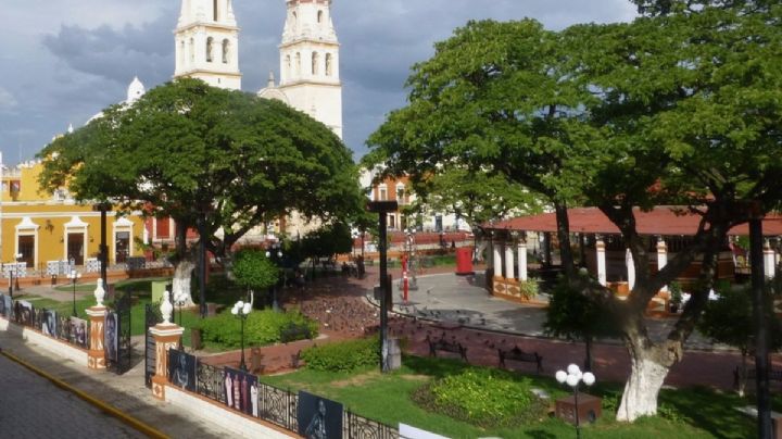 Un kiosco, ¿colonial? la Plaza de la Independencia de Campeche, 1985 a nuestros días