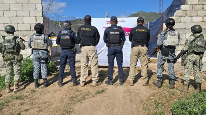 Desmantelan en Hidalgo bodega con miles de litros de huachicol asegurados