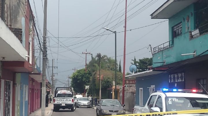 Asesinan a hombre dentro de un auto en la colonia Agrícola Librado en Orizaba