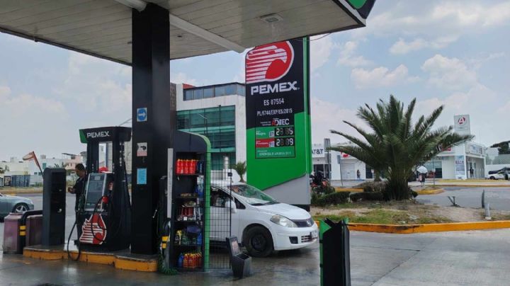 “Queman” en redes a una gasolinera de Pachuca: pagan por 20 litros y reciben menos