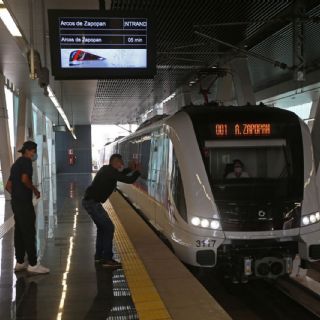 Transporte público de Guadalajara mueve al doble de población que el de Monterrey