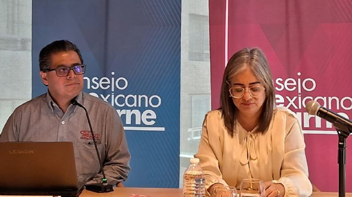 Gusano barrenador deja pérdidas por 1,850 mdd a México tras cierre fronterizo de EU al ganado