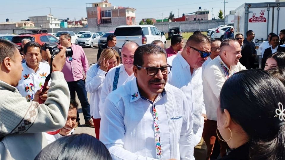 La sección XV del SNTE festejó a los maestros en Tulancingo