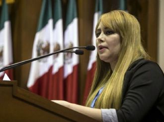 “The Chapo Congresswoman” Tells Her Story With “El Chapo”: From Stylist to the Drug Lord’s Escape