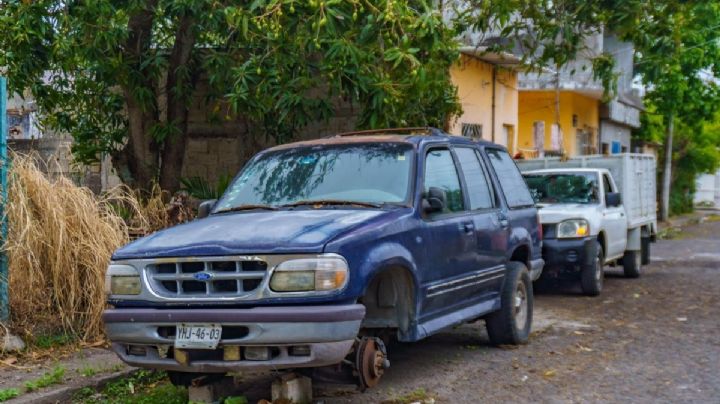 Anuncian operativos a talleres mecánicos que ocupan calles y banquetas de Boca del Río