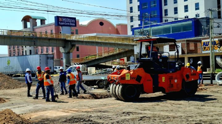 Sigue cerrada la carretera Irapuato-Silao; no han terminado las obras en el socavón