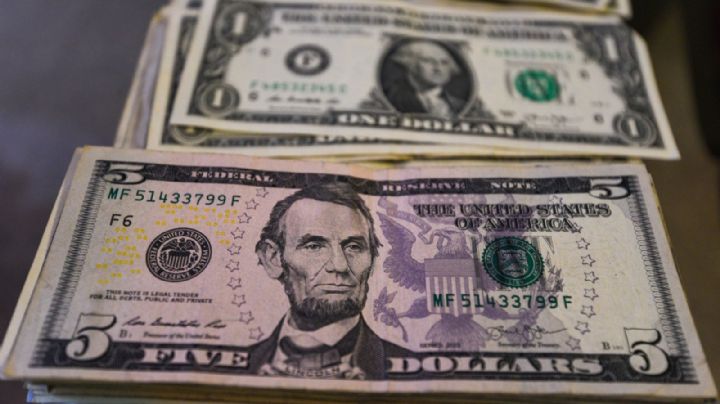 Casi 5% de los hogares mexicanos depende de las remesas bajo la lupa de Trump; expertos prevé caída de hasta 20%
