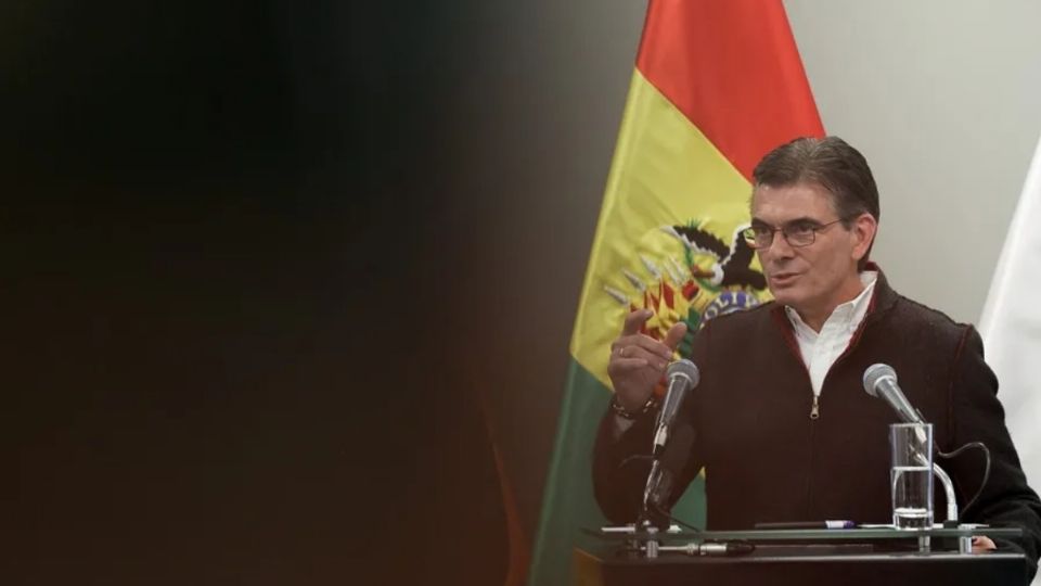 Las manifestaciones realizadas en días pasados en La Paz claman por la renuncia del presidente boliviano, Rodrigo Paz, y derivaron en ataques y saqueos