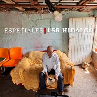 A sus 96 años, don Felipe busca un hogar digno y espera que su corrido llegue a la radio
