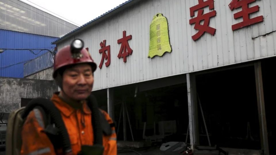 China es el principal consumidor de carbón del mundo y el principal emisor de gases de efecto invernadero
