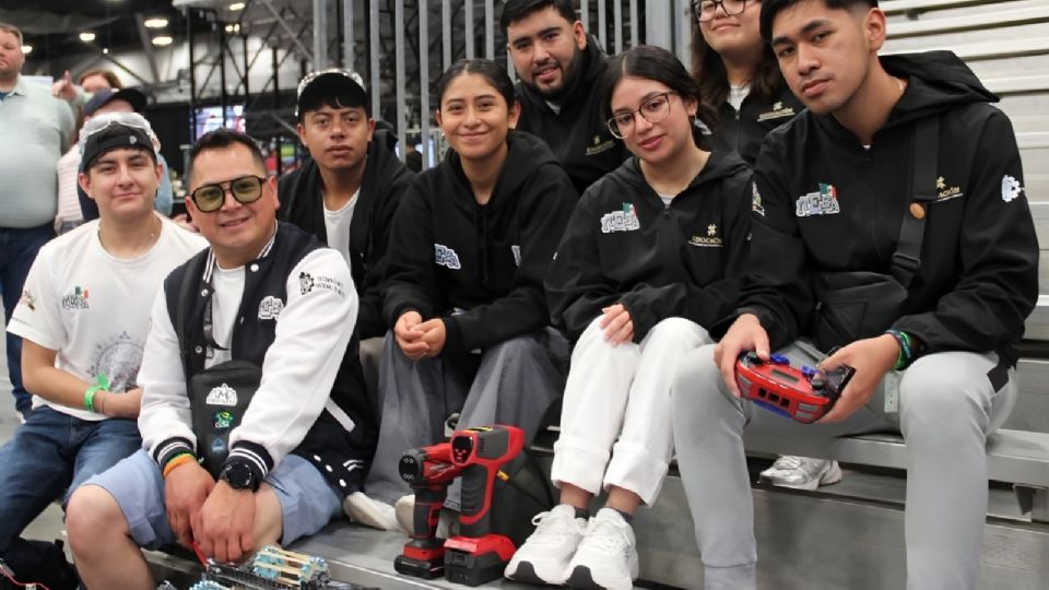 Los estudiantes de Ingeniería en Mecatrónica compitieron al más alto nivel contra universidades de países como Australia, Nueva Zelanda y Estados Unidos, logrando posicionarse además como el tercer mejor equipo de todo México.
