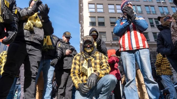 Exlíder de Proud Boys exige pago millonario tras ser indultado por Trump