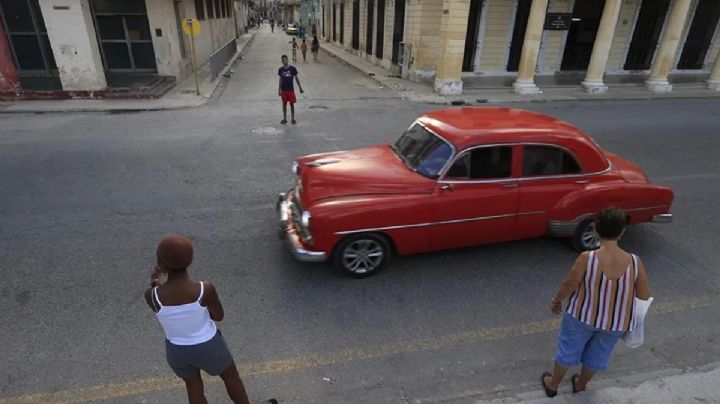 Crisis en Cuba: oposición impulsa reforma para eliminar régimen de partido único