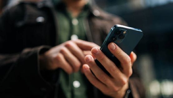 El costo de estar siempre "conectados": Reflexiones de un migrante digital