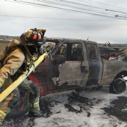 Emergencia en plena autopista México-Pachuca: se incendia camioneta | FOTOS