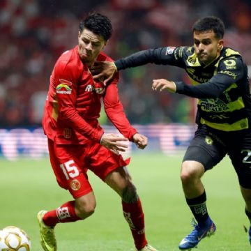 Foto descriptiva de: Pachuca pega primero en Toluca y se acerca a la semifinal del Clausura
