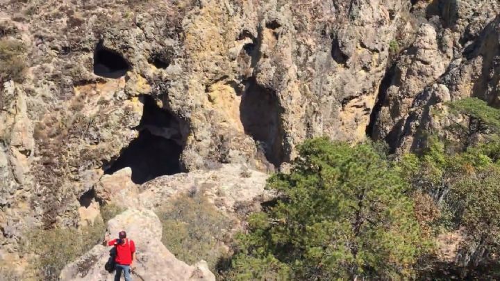 No es una isla pirata, es Cuautepec, Hidalgo, con una curiosa cueva calavera