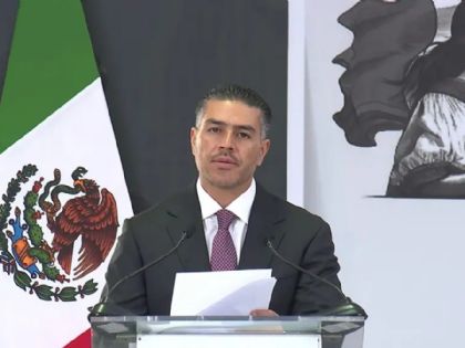 Rocha Moya, sin indicios de narconexos, sigue en Sinaloa y con escolta