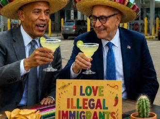La Casa Blanca se burla con IA de demócratas con estereotipos mexicanos del 5 de mayo