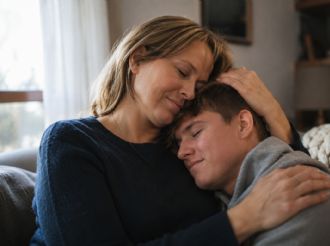 “El amor de una madre puede sanar el miedo”: la historia de Lisa y Corey