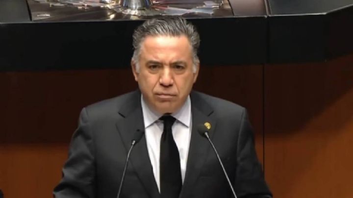 Enrique Inzunza elude dar la cara en el Senado; su hija, asesora de Morena