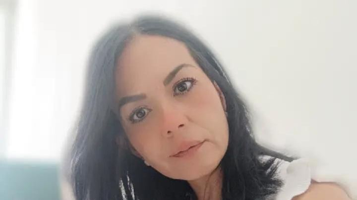 “Solo quiero defenderme”: madre busca pensión alimenticia y la estafan
