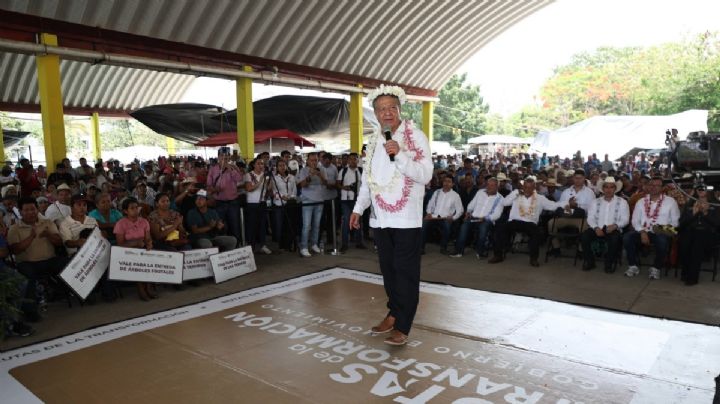Menchaca entrega apoyos al campo y supervisa obras por más de 490 mdp en la Huasteca