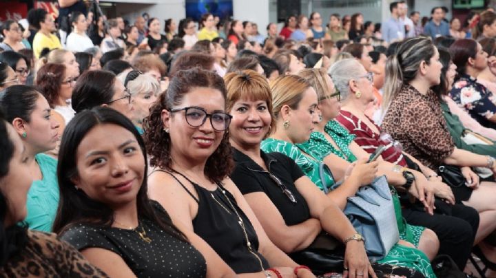 SEV reconoce a madres trabajadoras por su labor en la educación de Veracruz