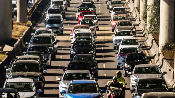 Chilangos pierden 184 horas al año en congestionamientos: CNTE y obras agravan tráfico de CDMX