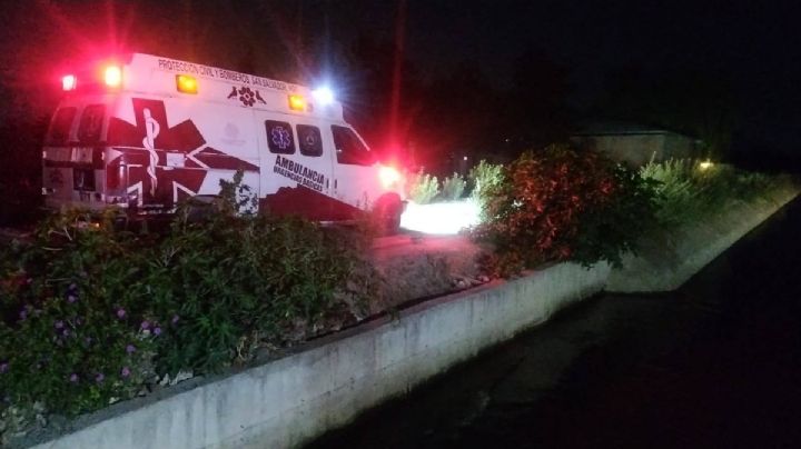 Buscan a hombre que cayó al canal Requena durante la noche del domingo
